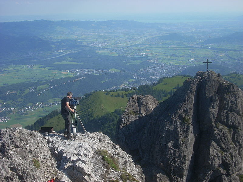 File:Film Filmaufnahmen auf den Drei Schwestern Cinedoku Vorarlberg.JPG