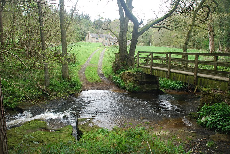 File:Ford on Reaston Burn - geograph.org.uk - 3974233.jpg