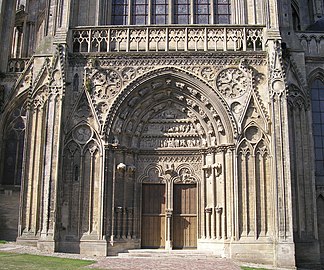 Cathédrale Notre-Dame De Bayeux: Localisation, Historique, Description