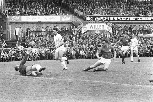Promotion game at Holstein Kiel, 19 June 1965
