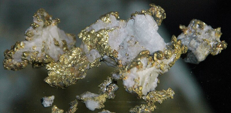 File:Gold and quartz (Placerville, California, USA) (17207487751).jpg