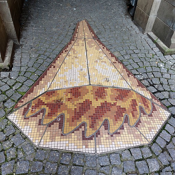 File:Grissel Jaffray fire mosaic.jpg