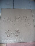 Thumbnail for File:Handprints of Van Johnson2.jpg