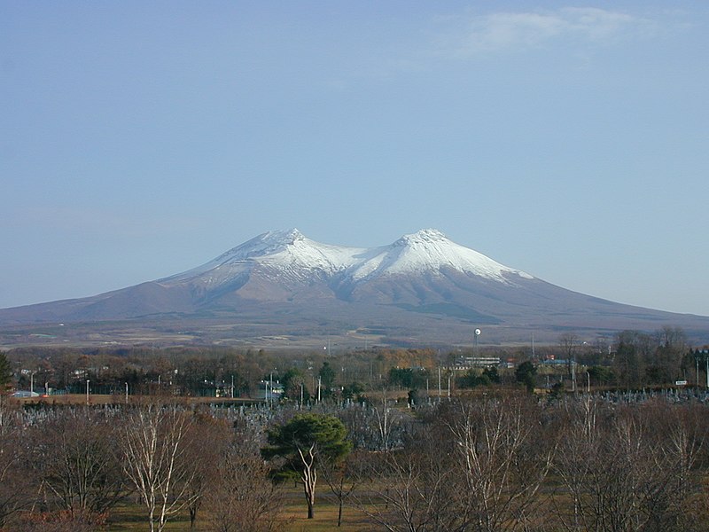 File:Hokkaido Komagadake.jpg