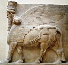 Human-headed winged bull Khorsabad profile - Louvre 02a.jpg