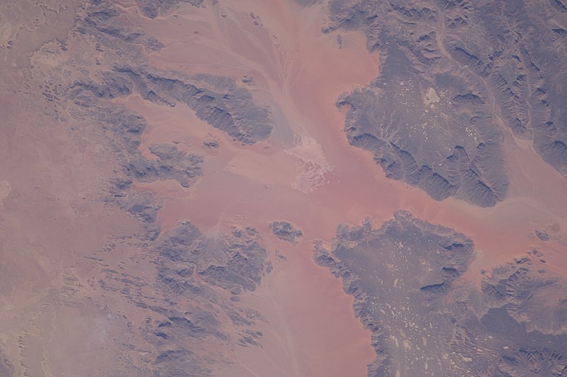 File:Iss040e112587.jpeg