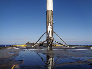 Spacex falcon 9. Falcon 9. Falcon 9 ступени. Ракетоноситель Falcon. Фалькон-9 ракета-носитель.