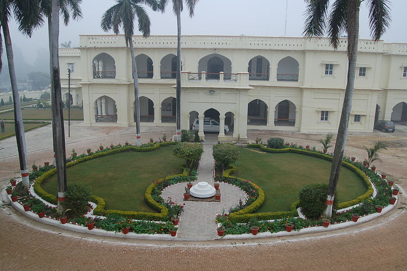 File:Jahangirabad Media Institute.JPG