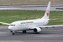 Japan Airlines, B737-800, JA303J (18452213955).jpg