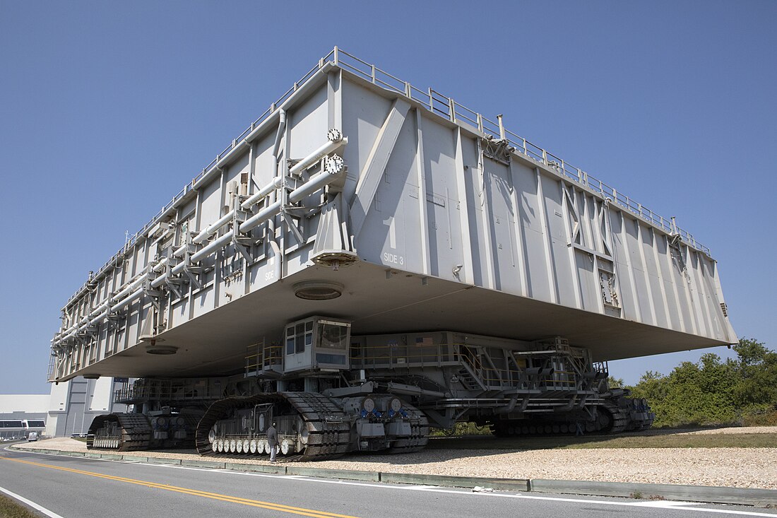 Mobile launcher platform