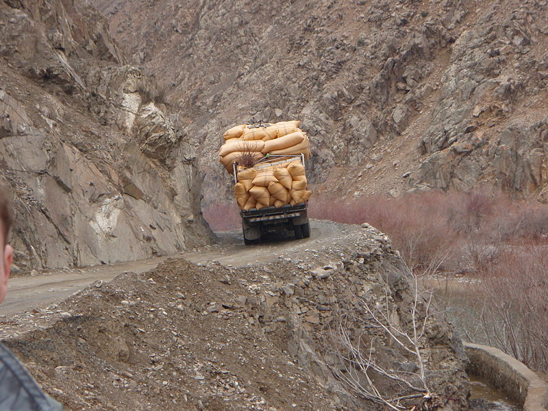 File:Kamaz truck in Afghanistan 2.jpg