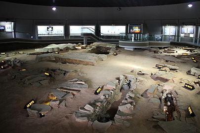 תערוכה של הקבר המלכותי של טאגאיה, קוריונג, קיונגסנגבוק.