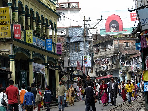 A busy road in Kurseong