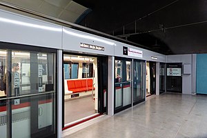 Line 6 of the Santiago Metro, inaugurated in November 2017, introduced the platform doors and converted it into one of the most modern in Latin America