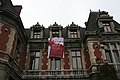 De gevel van het stadhuis van Phalempin in 2008, met de affiche ter ondersteuning van Florence Cassez.jpg