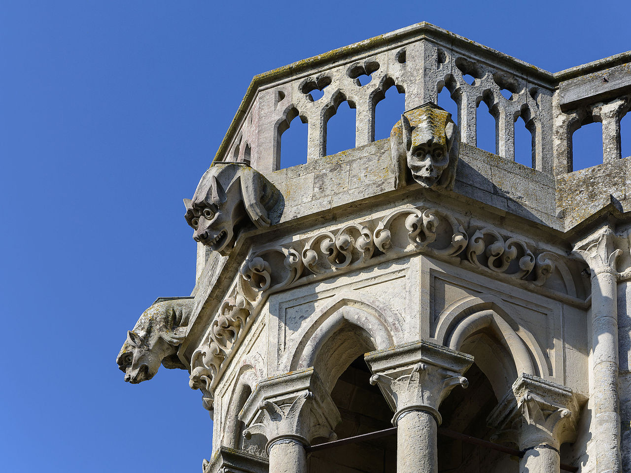 gargoyle cathedral