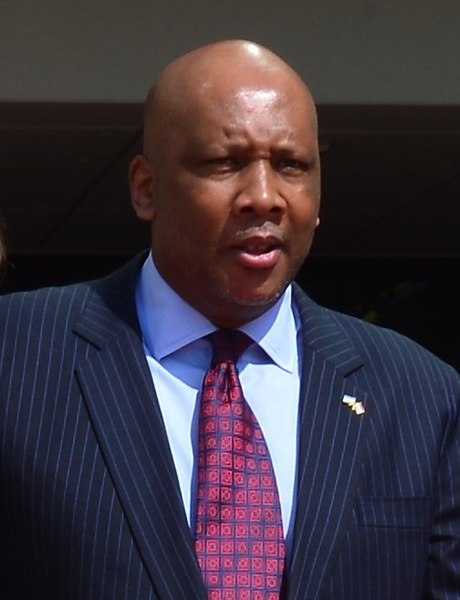 File:Letsie III.jpg