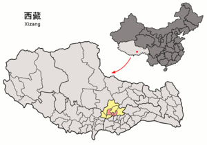 Location of Lhasa (district in pink, rest of administrative area in yellow) in the Autonomous region Location of Lhasa districts within Xizang (China).png
