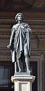 Loggia, Vienna state opera, statue (no. 1 from left) of heroism.jpg