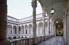 Loggiato Università di Torino.jpg