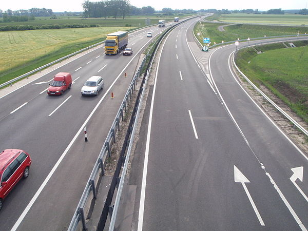 M85 near Enese