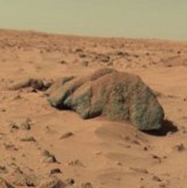 "Big Joe" rock on Mars—viewed by the Viking 1 Lander (February 11, 1978)