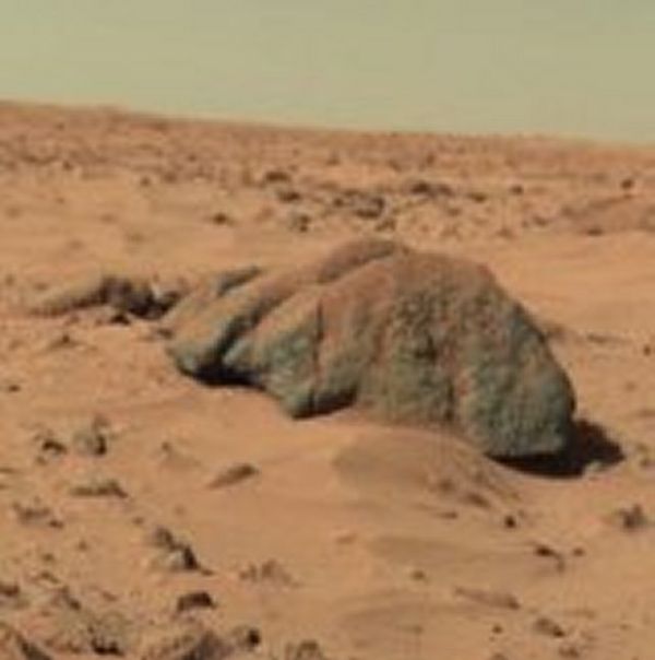 "Big Joe" rock on Mars—viewed by the Viking 1 Lander (February 11, 1978)