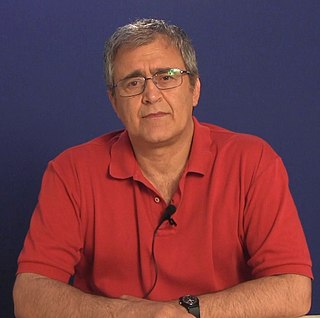 <span class="mw-page-title-main">Massimo Mazzucco</span> Italian filmmaker (born 1954)