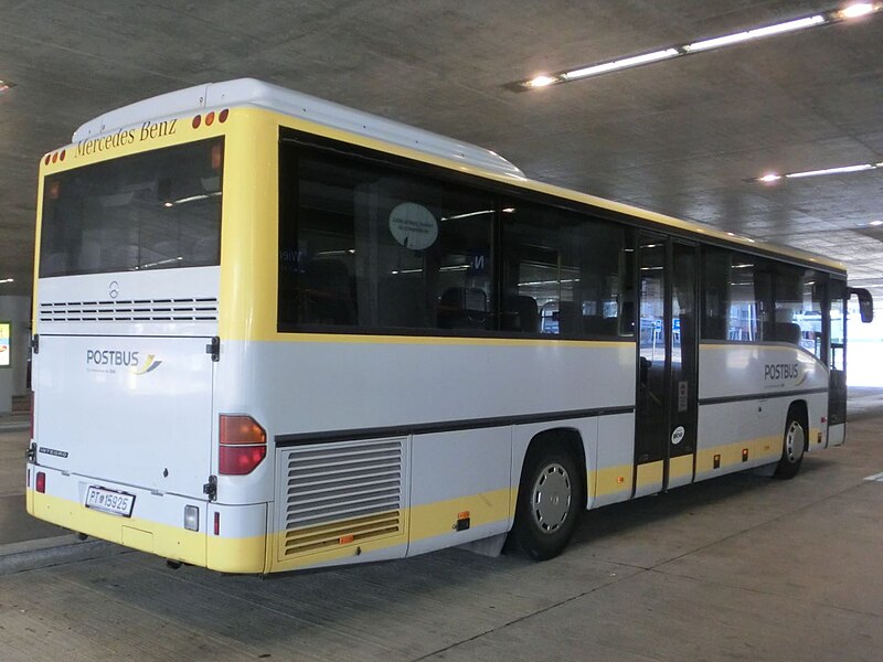 File:Mercedes-Benz O 550 Integro PT 15925 ÖBB-Postbus (Heckansicht).JPG