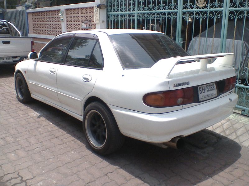 File:Mitsubishi Lancer Evolution II (CE9A) in Thailand 02.jpg