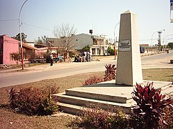 Monolito San Fernando del Río Negro.jpg