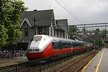 Class 73 long-distance train Moss stasjon.jpg