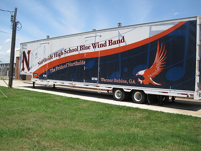 Trailer used by the Blue Wind band for road trips