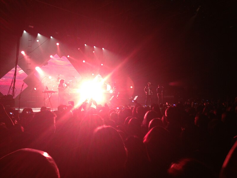 File:OneRepublic 20130413 027.JPG