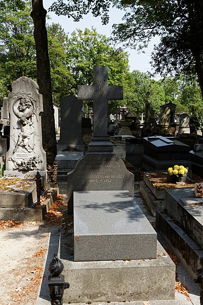 File:Père-Lachaise - Division 44 - Goyau 02.jpg