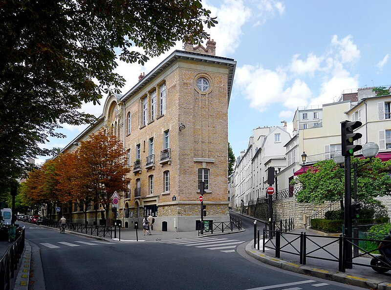 File:P1030663 Paris V place L.Herr rue Lhomond rue Brossolette rwk.JPG