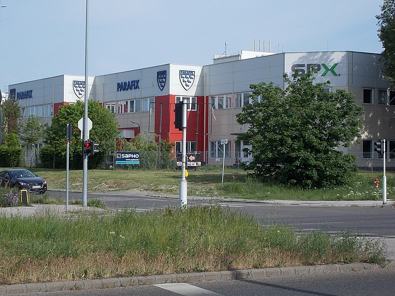 File:Parafix Hungária, Vegyész Street, 2020 Albertfalva.jpg