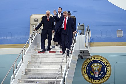 Hatch with President Donald Trump and Senator Mike Lee in 2017