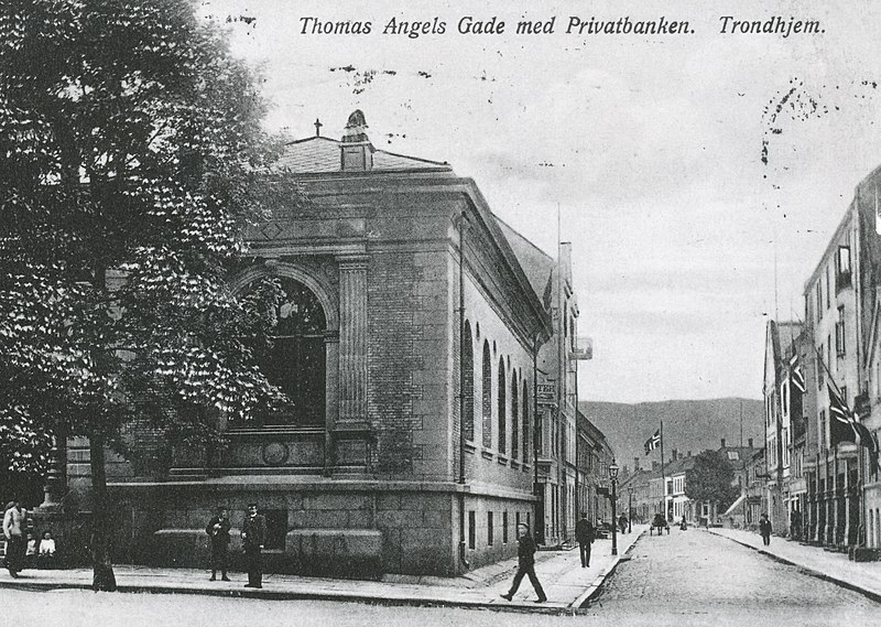 File:Privatbanken i Thomas Angells gate (1908) (4077614904).jpg