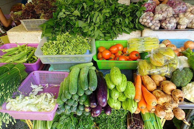 File:Produce in Ben Thanh Market - Ho Chi Minh City, Vietnam - DSC01142.JPG