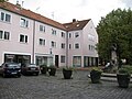 wikimedia_commons=File:Rübezahlplatz 13 + 15, 1, Mittelfeld, Hannover.jpg