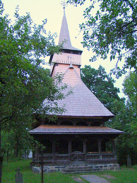 File:RO MM Feresti wooden church 43.jpg