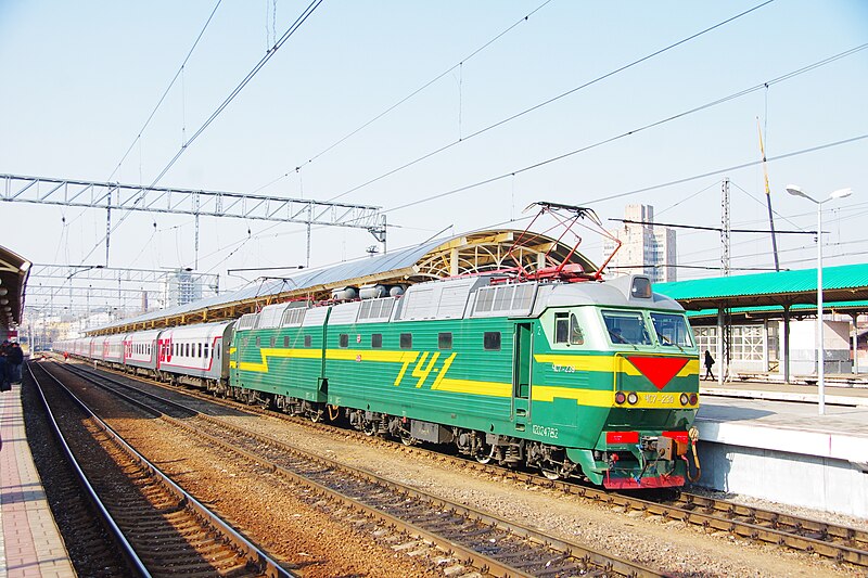 File:RZD ChS7-239 2012-04 Kursky railway station 1334421223.JPG