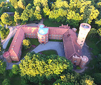 Radaune castle Aerial.jpg