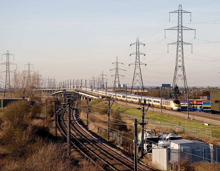 File:Rainham Marshes with Eurostar set.jpg