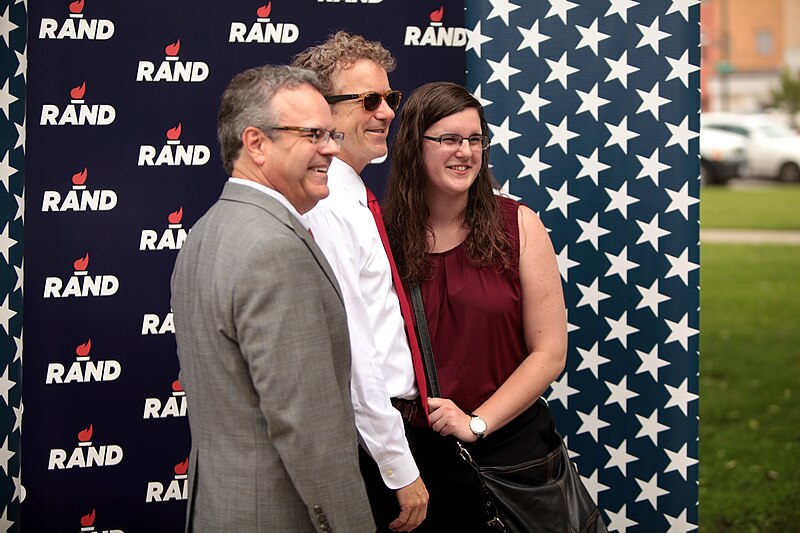 File:Rand Paul with supporters (17181283394).jpg