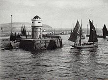 The ornate Georgian era lighthouse at the end of the Red Pier. Red Pier Lighthouse.jpg