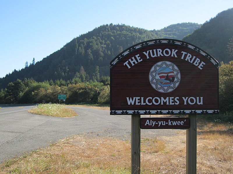 File:Redwood Highway (Yurok welcome sign), Redwood National Park.jpg