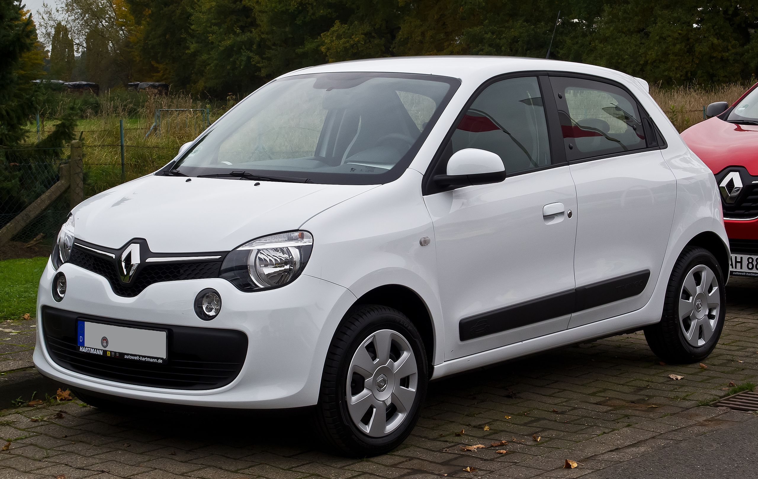 Представлен заднеприводный Renault Twingo 2015