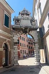 Porta Balbi